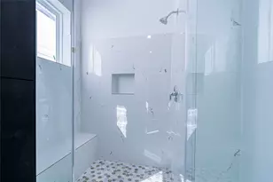 5402 Margarita St, Houston, TX 77020 - Photo 17