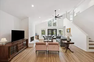 7807 Del Rey Ln, Houston, TX 77071 - Photo 9