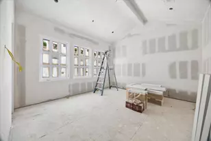 403 Trails Ct, Houston, TX 77024 - Photo 17