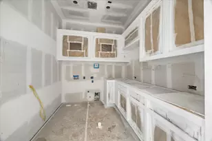 403 Trails Ct, Houston, TX 77024 - Photo 19