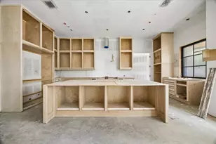 403 Trails Ct, Houston, TX 77024 - Photo 5