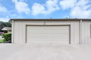 13603 Hollowgreen Dr, Houston, TX 77082 - Photo 37