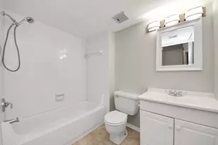13603 Hollowgreen Dr, Houston, TX 77082 - Photo 33