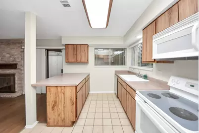 13603 Hollowgreen Drive #145, Houston, TX 77082 - Photo 11