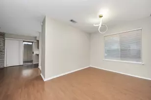 13603 Hollowgreen Dr, Houston, TX 77082 - Photo 7