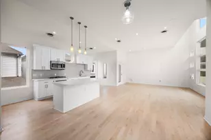 5632 Kiam St, Houston, TX 77007 - Photo 3