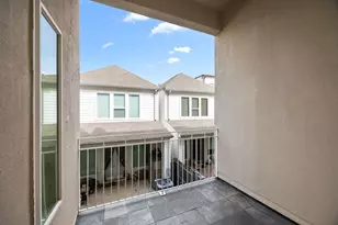 5632 Kiam St, Houston, TX 77007 - Photo 9