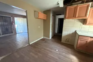 5714 Groveton St, Houston, TX 77033 - Photo 27