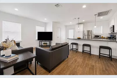 618 Branard Street, Houston, TX 77006 - Photo 11