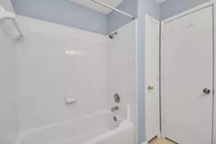 10403 Shadow Oaks Dr, Houston, TX 77043 - Photo 15