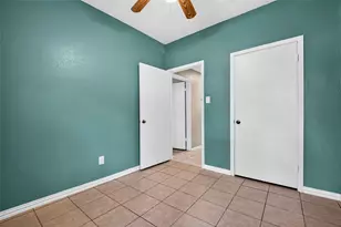 10523 Lands End Dr, Houston, TX 77099 - Photo 29