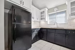 10523 Lands End Dr, Houston, TX 77099 - Photo 19