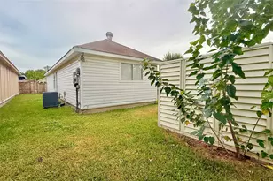 5034 Reno Dr, Pasadena, TX 77505 - Photo 9