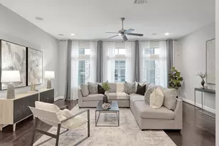 351 W 26th St, Houston, TX 77008 - Photo 3