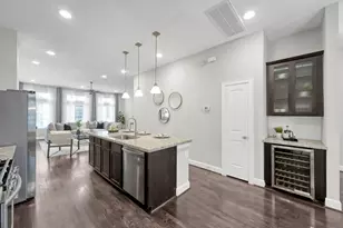 351 W 26th St, Houston, TX 77008 - Photo 25