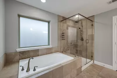 351 W 26th Street, Houston, TX 77008 - Photo 35
