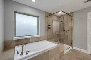 351 W 26th St, Houston, TX 77008 - Photo 35