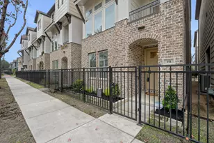 351 W 26th St, Houston, TX 77008 - Photo 31