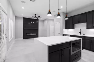 825 Paul Quinn St, Houston, TX 77091 - Photo 17