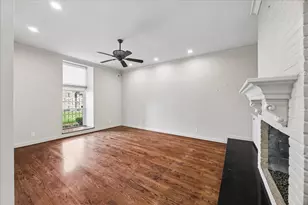 4053 Breakwood Dr, Houston, TX 77025 - Photo 9