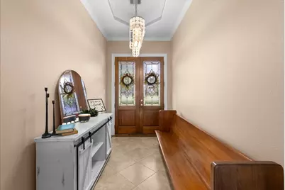 907 Oak Street, Anahuac, TX 77514 - Photo 5