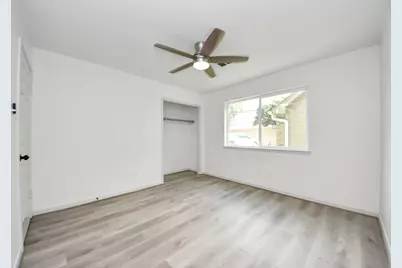 8126 Clover Gardens Drive, Houston, TX 77095 - Photo 33