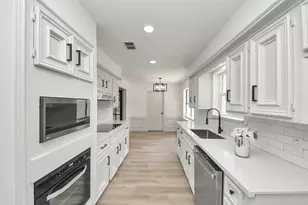 8126 Clover Gardens Dr, Houston, TX 77095 - Photo 21