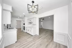 8126 Clover Gardens Dr, Houston, TX 77095 - Photo 13
