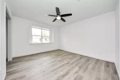 8126 Clover Gardens Drive, Houston, TX 77095 - Photo 29