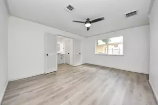 8126 Clover Gardens Dr, Houston, TX 77095 - Photo 35
