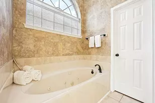 2202 Castle Bay Dr, League City, TX 77573 - Photo 29