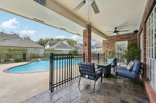 2202 Castle Bay Dr, League City, TX 77573 - Photo 41