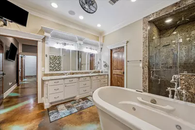 5022 Riverview Drive, Alvin, TX 77511 - Photo 17