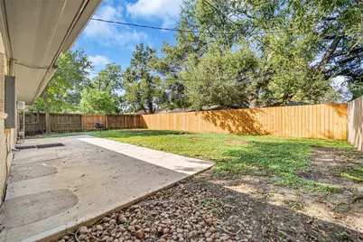 7422 Jackwood Street, Houston, TX 77074 - Photo 27