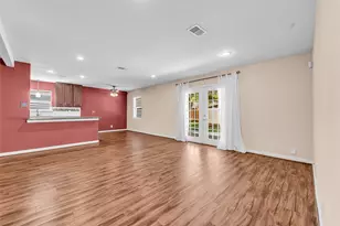 7422 Jackwood St, Houston, TX 77074 - Photo 3