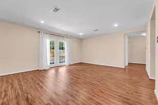 7422 Jackwood St, Houston, TX 77074 - Photo 5