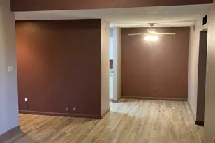 10049 Westpark Dr, Houston, TX 77042 - Photo 9