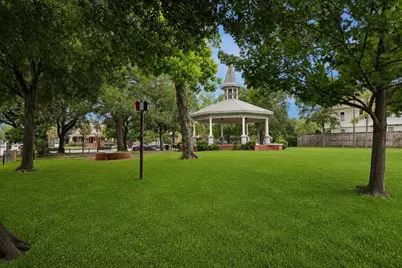 111 E 18th Street, Houston, TX 77008 - Photo 43