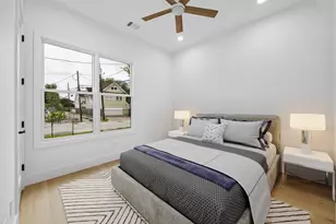 111 E 18th St, Houston, TX 77008 - Photo 23