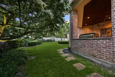 11909 Knippwood Lane, Bunker Hill Village, TX 77024 - Photo 33