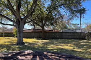 5103 Creekbend Dr, Houston, TX 77035 - Photo 15