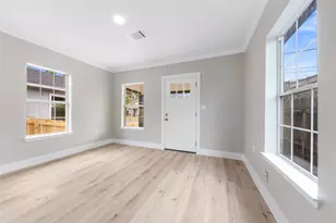 219 E James St, Baytown, TX 77520 - Photo 5