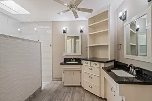 15915 Brookvilla Dr, Houston, TX 77059 - Photo 21