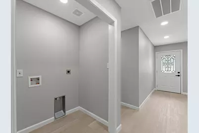 5039 Briscoe Street, Houston, TX 77033 - Photo 13