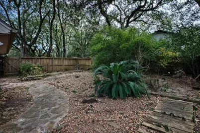 202 Hardy Street, Bacliff, TX 77518 - Photo 15