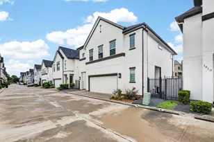 1912 Pueblo Nuevo Path, Houston, TX 77077 - Photo 3
