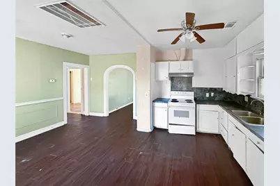 210 Park Street, Baytown, TX 77520 - Photo 9