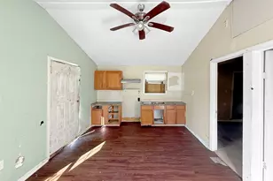 210 Park St, Baytown, TX 77520 - Photo 19