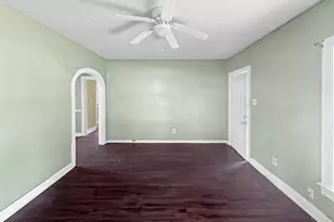 210 Park St, Baytown, TX 77520 - Photo 5