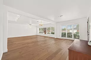 10823 Sandstone St, Houston, TX 77072 - Photo 7